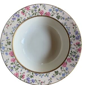 Mikasa fine china vegetable bowl Spring Moire pattern 10”